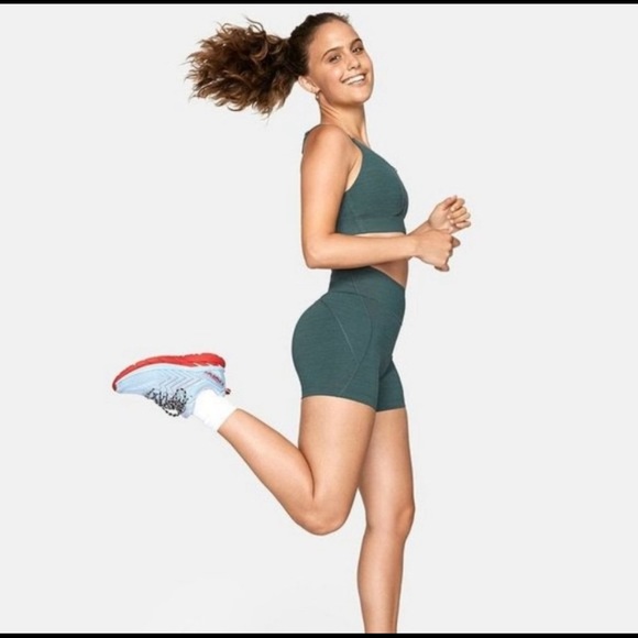 SOLD Outdoor voices techsweat green shorts S - Picture 2 of 8